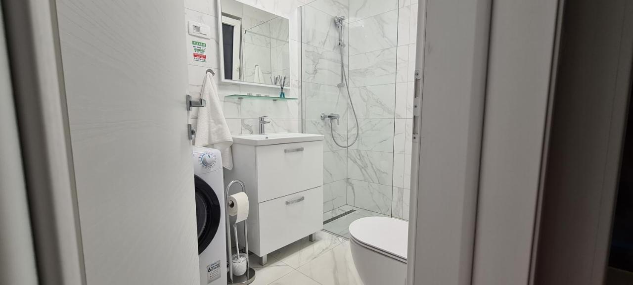 Apartman Marcelina 1 With Private Pool 트로기르 외부 사진