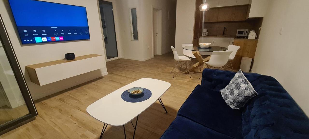 Apartman Marcelina 1 With Private Pool 트로기르 외부 사진